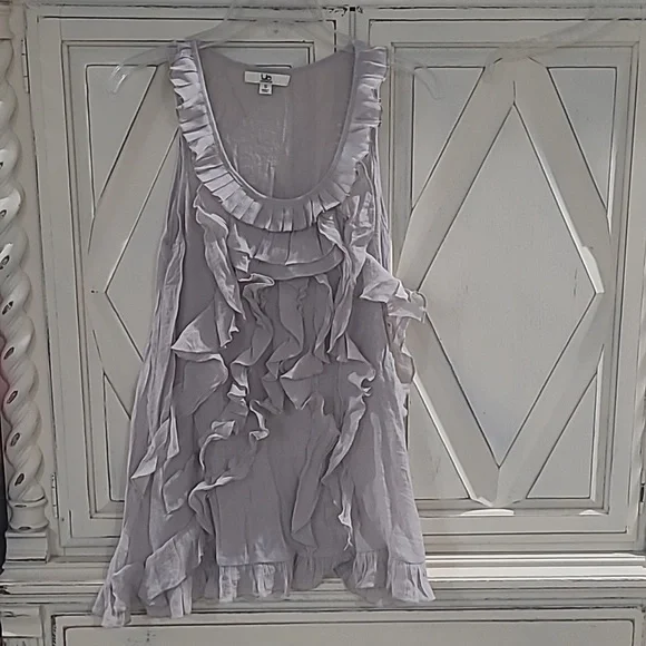 Cutest Ruffle Tank - Picture 1 of 2